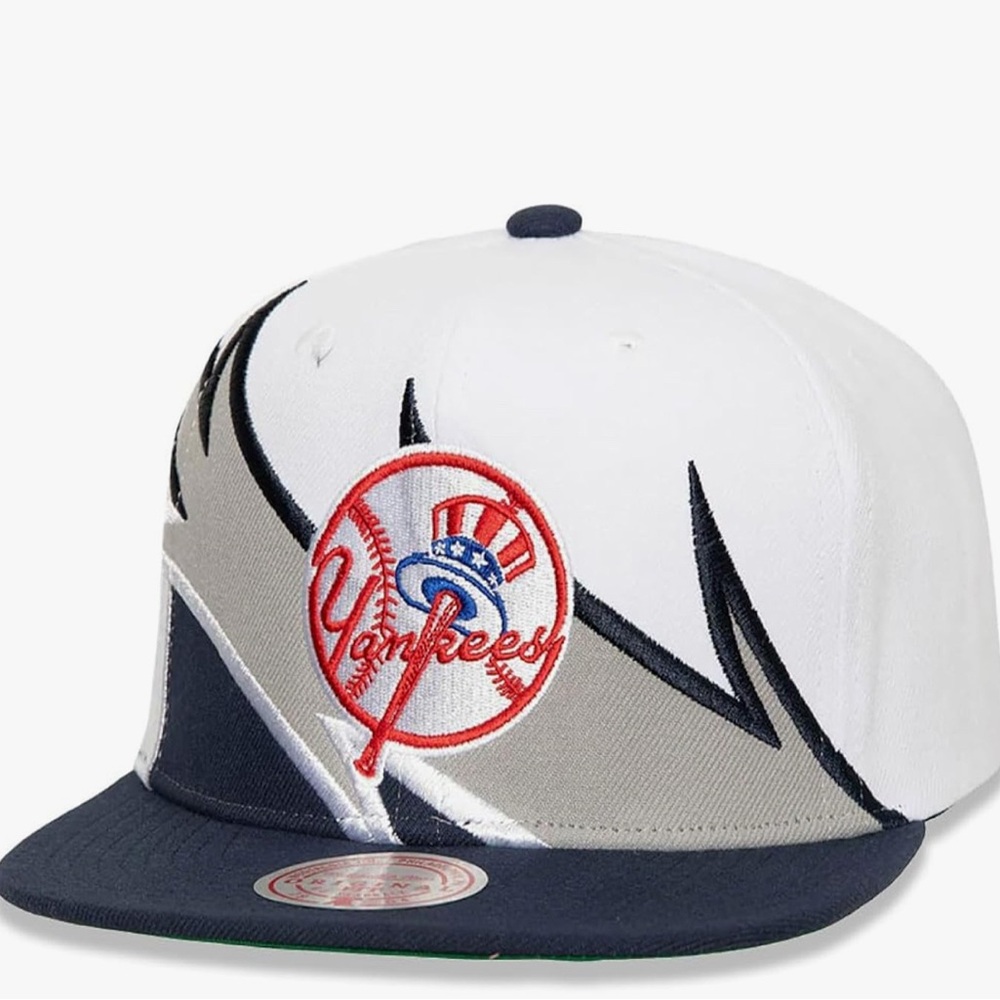 New York Yankees vintage style Snapback. Very very rare deadstock!! NWOT! 1994